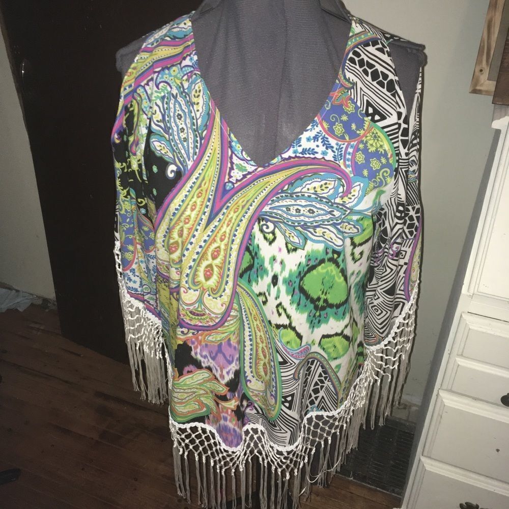 Chicos paisley cold shoulder fringe trim boho top